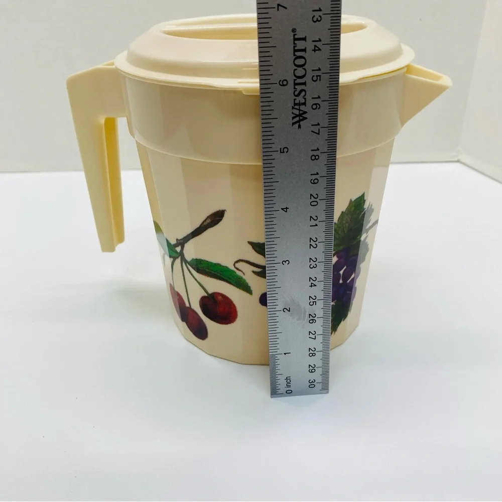 Packer Ware Fruit Themed Plastic Pitcher Locking Lid 48 ounce USA Cottagecore